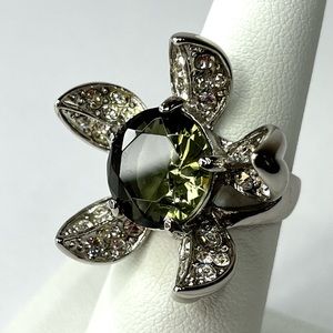 New Camille Lucie Silver Flower Cocktail Ring w/Emerald Stone & Cubic Zirconia